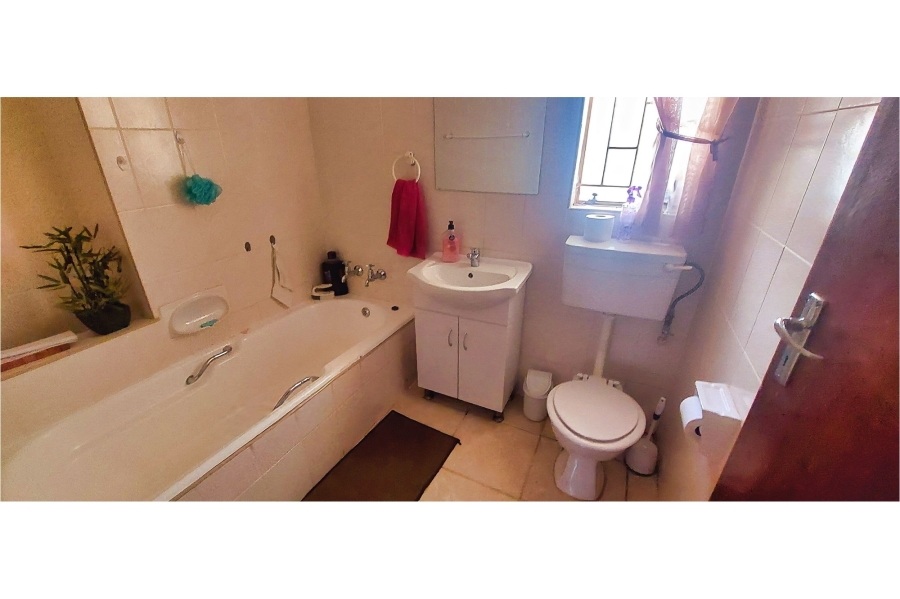 3 Bedroom Property for Sale in Meiringspark Ext 4 North West